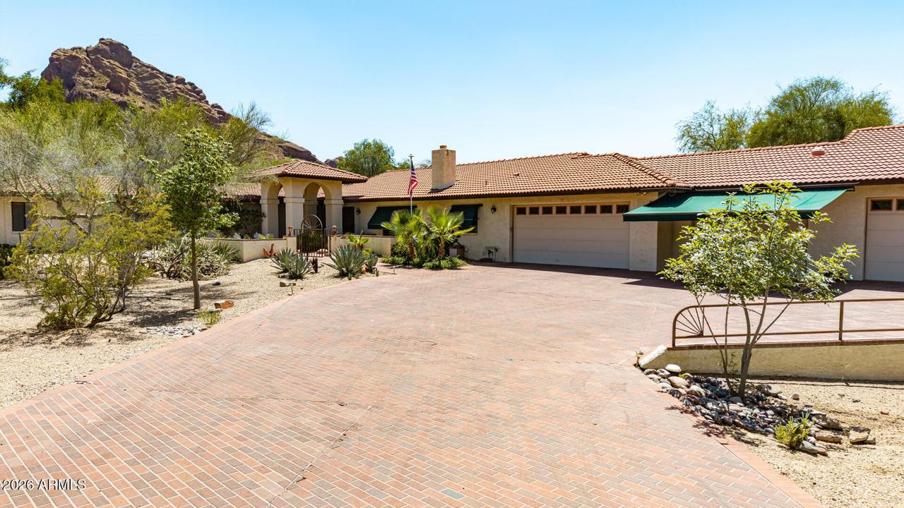 6210 N Camelback Manor Dr., Paradise Valley, AZ 85253