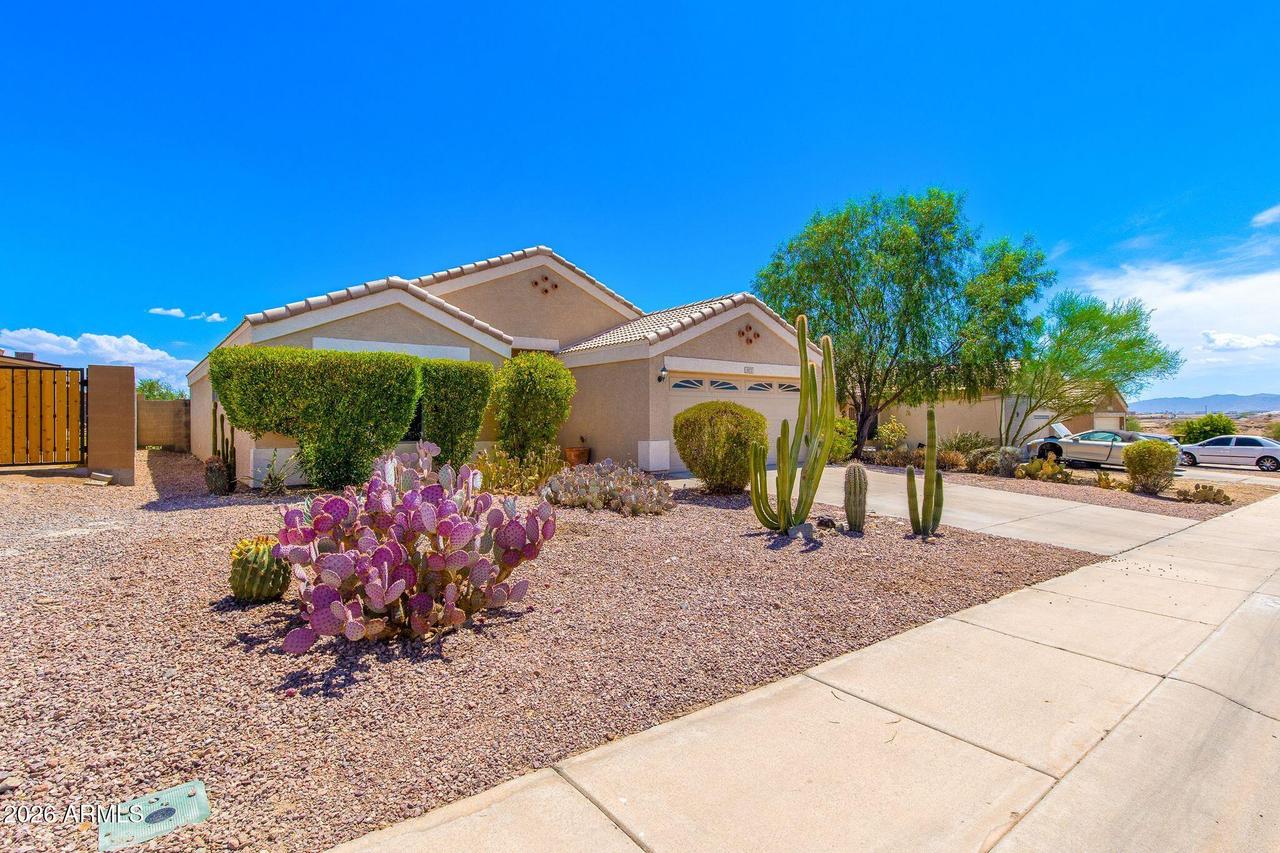 11173 W Manzanita Dr., Peoria, AZ 85345