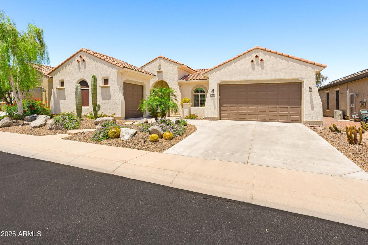 26180 W Louise Dr., Buckeye, AZ 85396