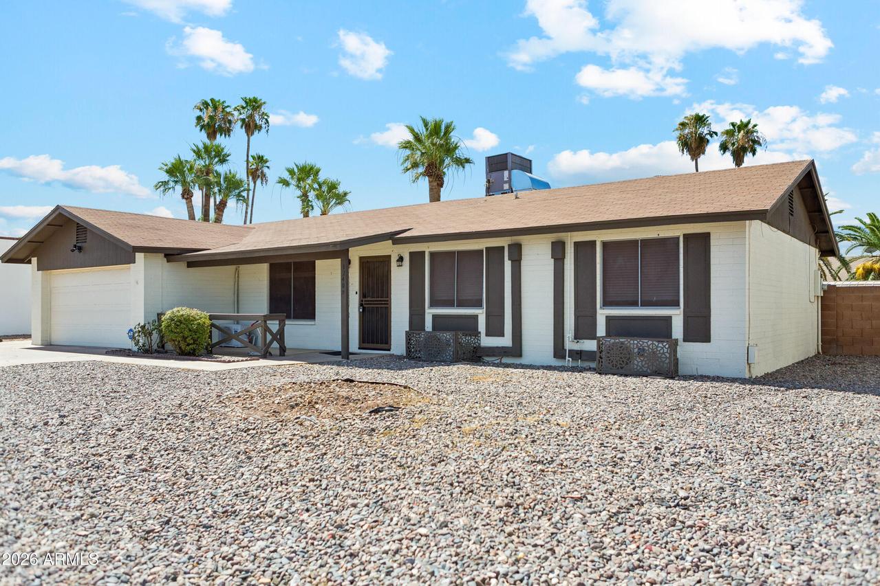 12409 N Columbine Dr., Phoenix, AZ 85029