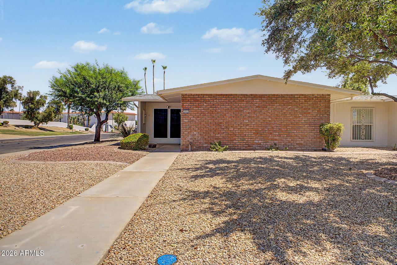 10501 W Palmeras Dr., Sun City, AZ 85373