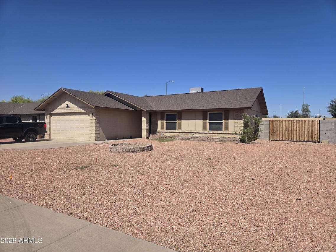 8601 N 83rd Dr., Peoria, AZ 85345