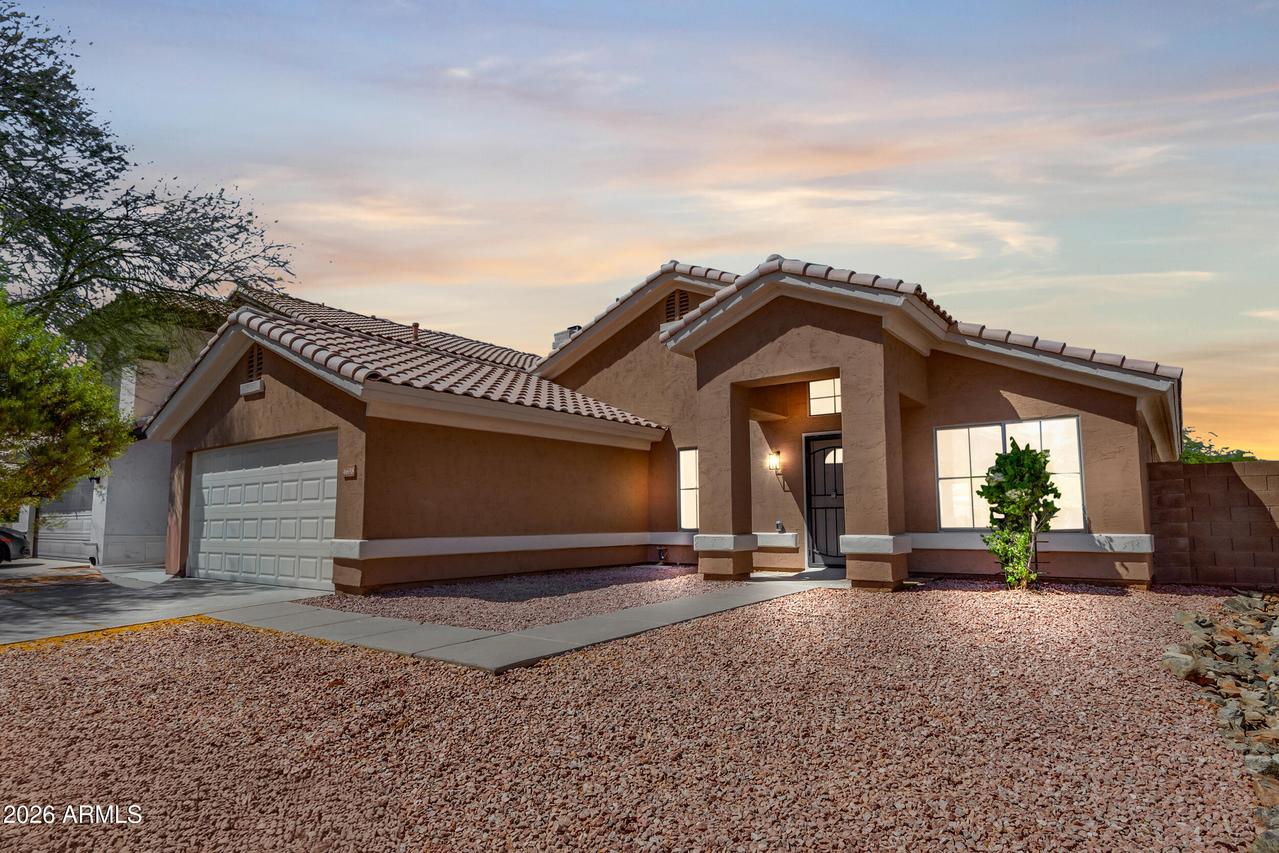 4638 E Summerhaven Dr., Phoenix, AZ 85044