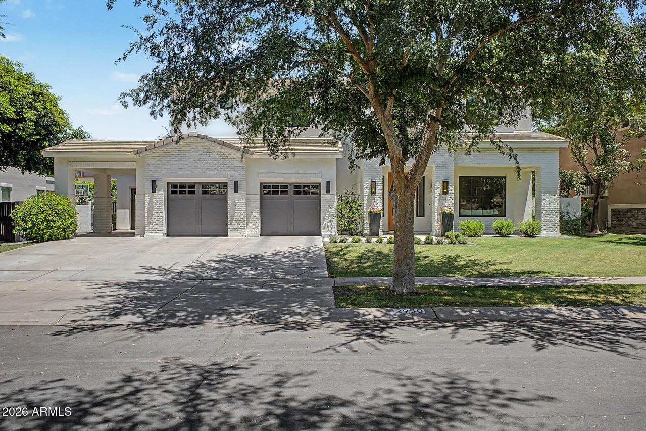 2950 E Comstock Dr., Gilbert, AZ 85296