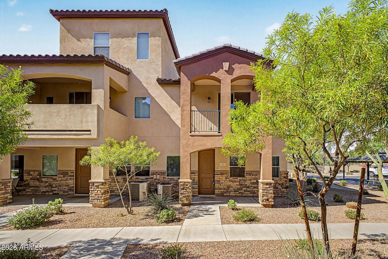 2821 S Skyline #116, Mesa, AZ 85212