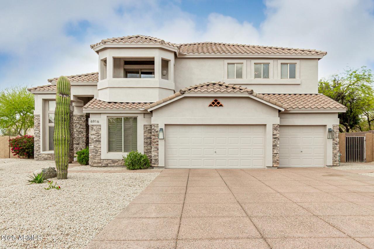 6916 E Trailridge Cir., Mesa, AZ 85207