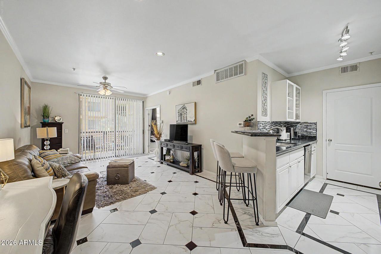 1701 E Colter St. #221, Phoenix, AZ 85016
