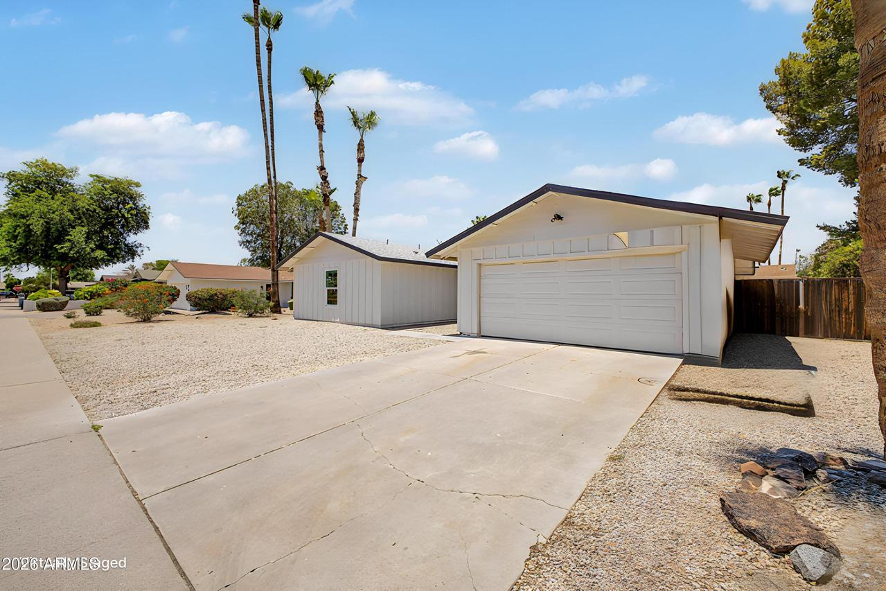 8720 E Whitton Ave., Scottsdale, AZ 85251