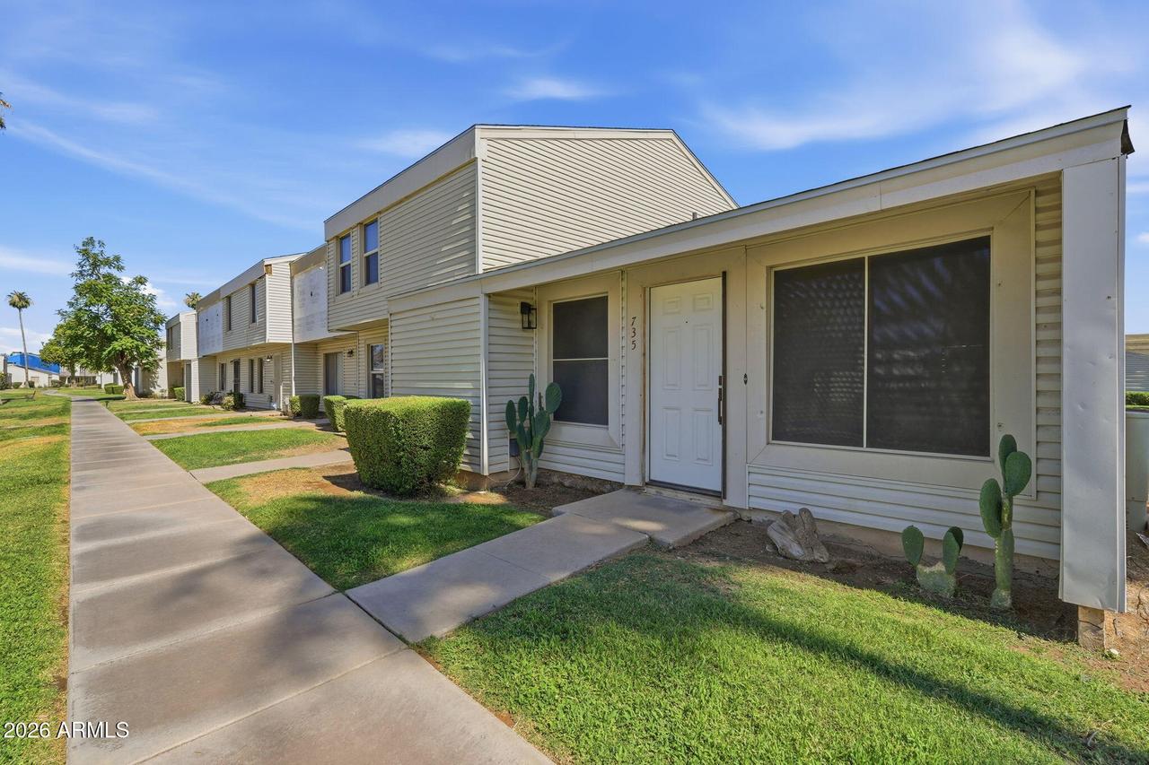 735 E Vaughn Dr., Tempe, AZ 85283