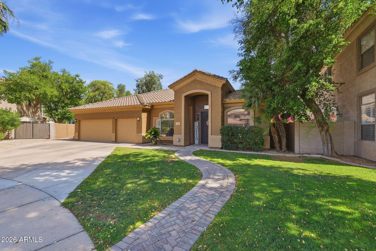1561 E Saratoga Ct., Gilbert, AZ 85296