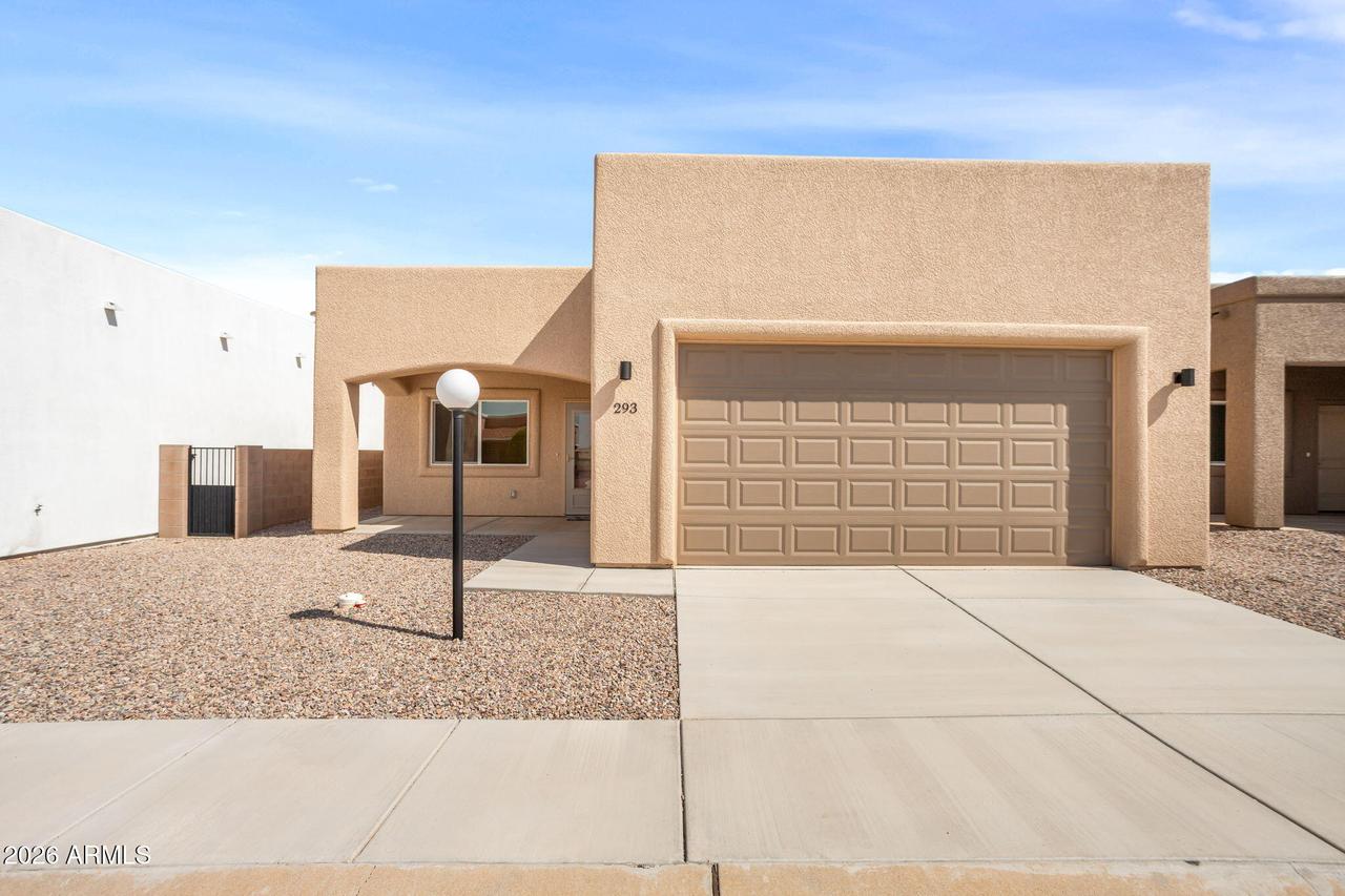 293 S Meadowood Ln., Sierra Vista, AZ 85635