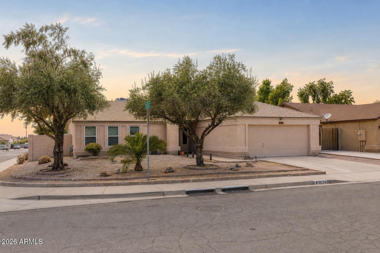 2624 N Ricardo, Mesa, AZ 85215