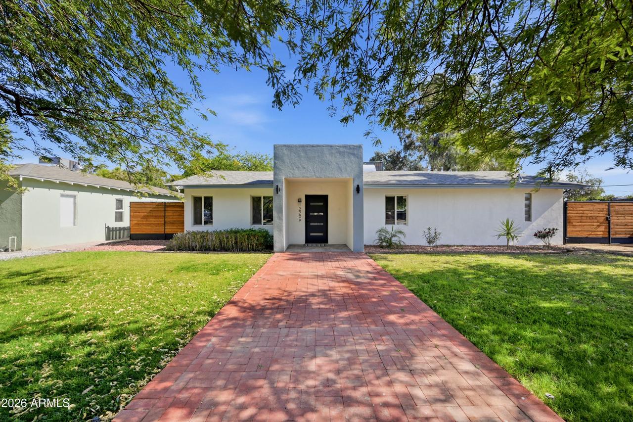 2209 E Windsor Ave., Phoenix, AZ 85006
