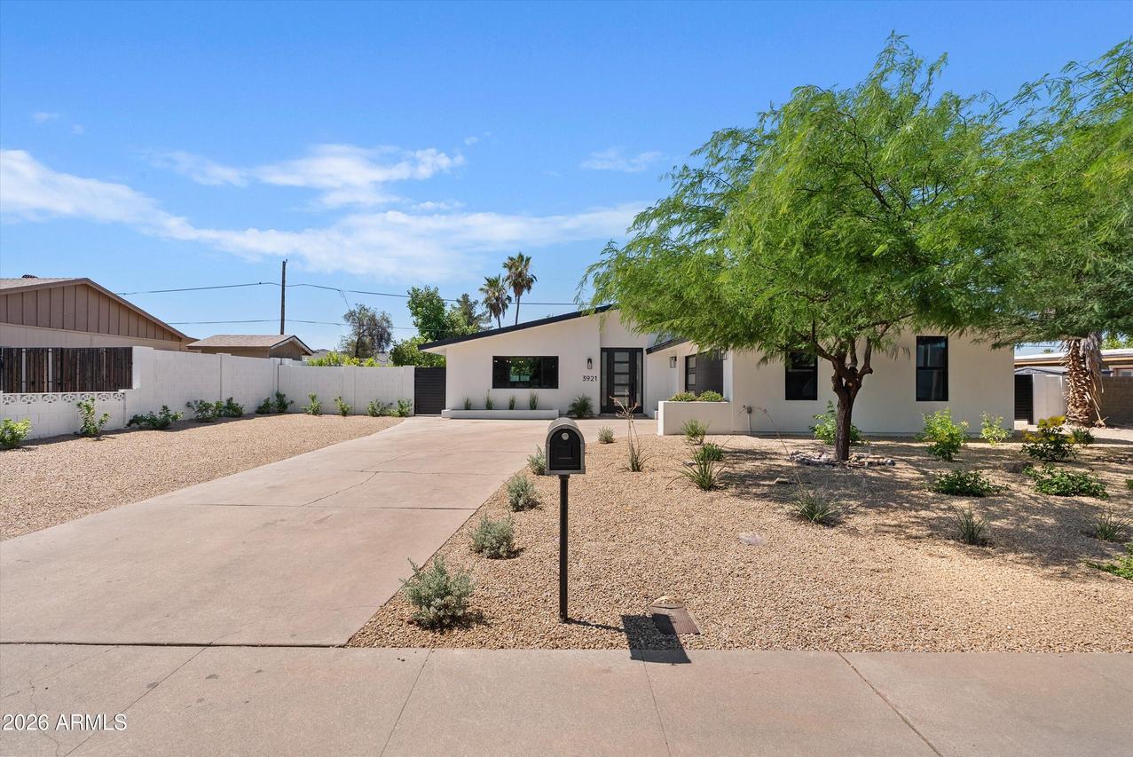 3921 E Sahuaro Dr., Phoenix, AZ 85028