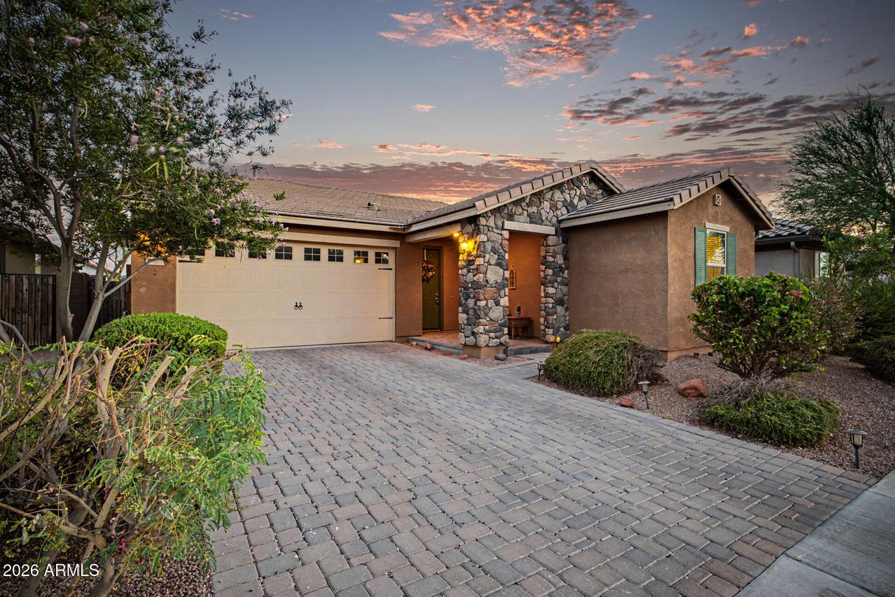 3925 E Constitution Dr., Gilbert, AZ 85296