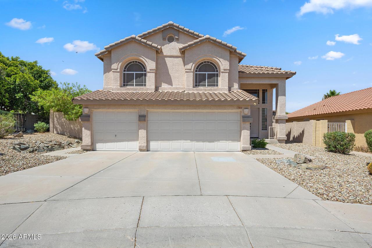 1004 E Amberwood Dr., Phoenix, AZ 85048