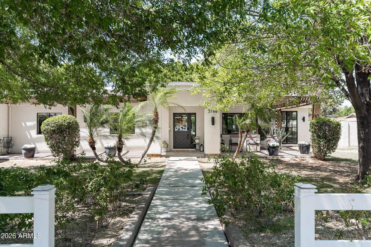 3744 E Turney Ave., Phoenix, AZ 85018