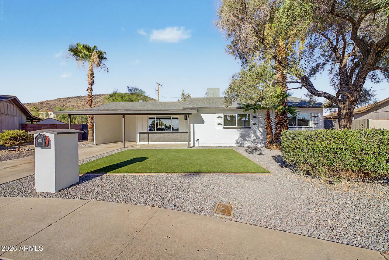 11625 N 20th Ave., Phoenix, AZ 85029