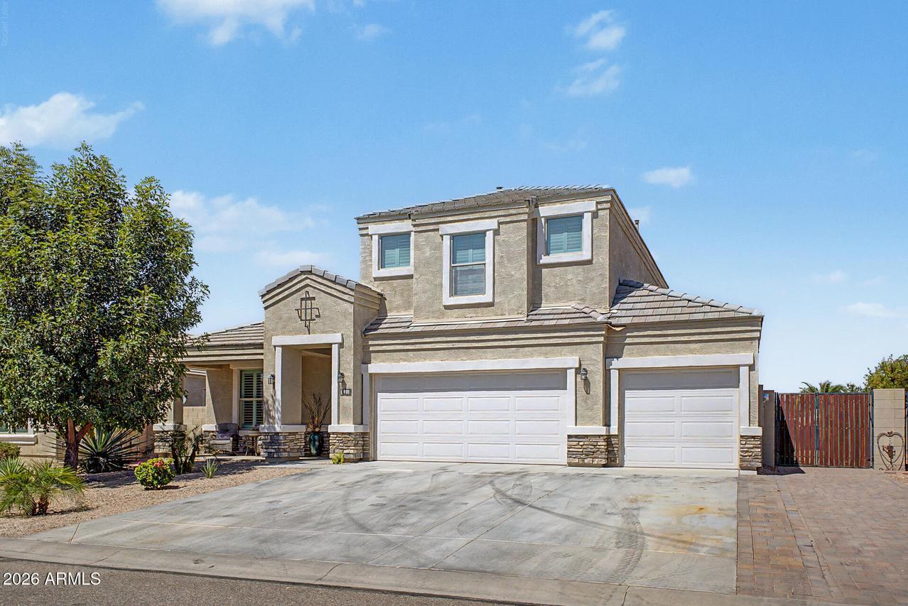 808 W Brangus Way, San Tan Valley, AZ 85143