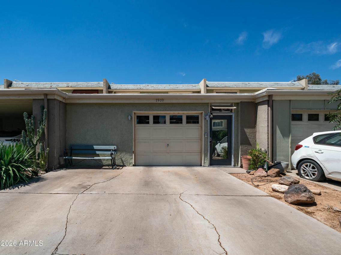 1910 W Belmont Ave., Phoenix, AZ 85021