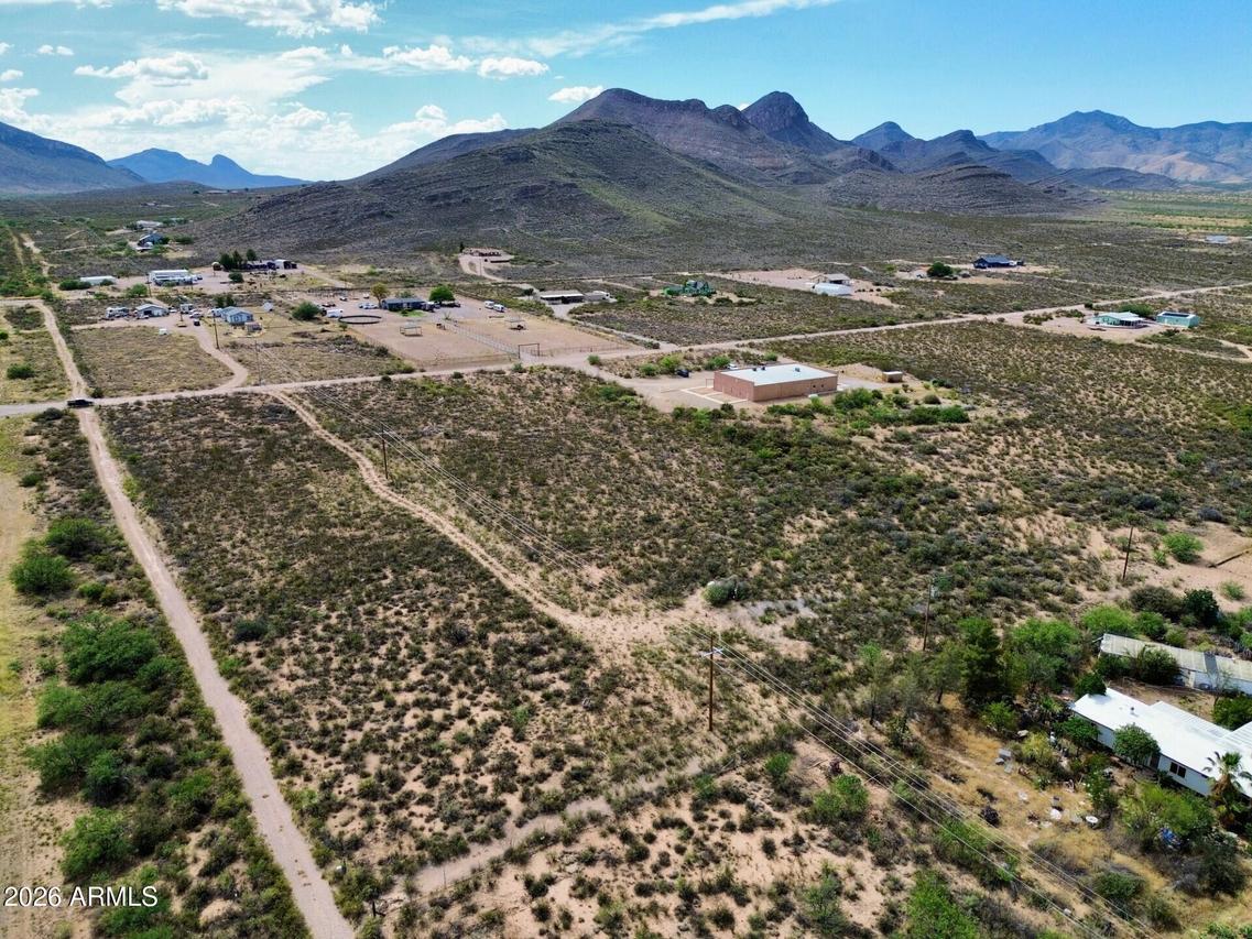 Unknown #-, Huachuca City, AZ 85616