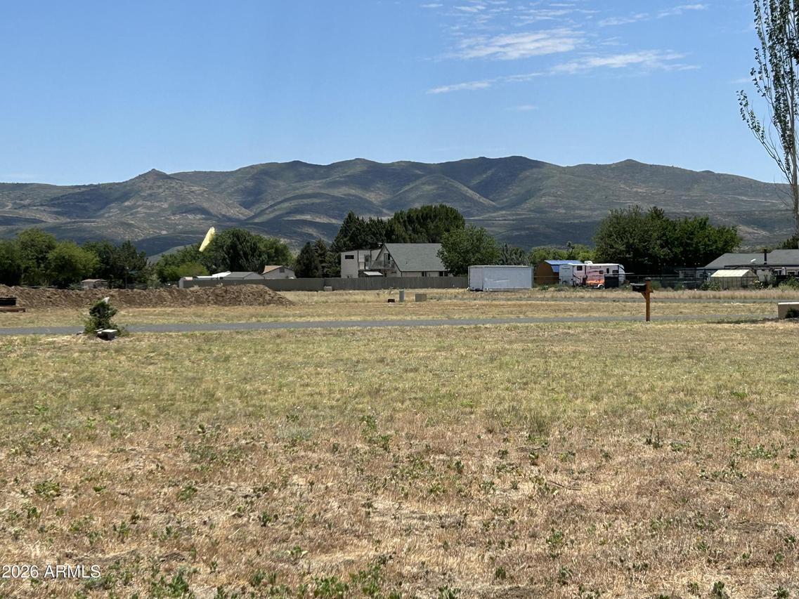 18628 S Joseph Hodge Rd. #80, Peeples Valley, AZ 86332