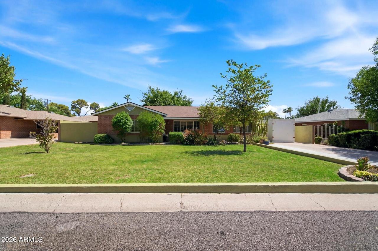 4045 E Cambridge Ave., Phoenix, AZ 85008