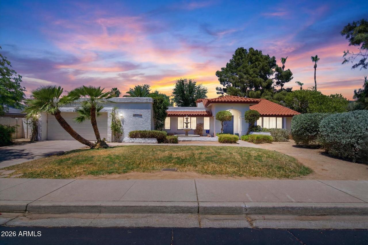 6318 E Paradise Ln., Scottsdale, AZ 85254