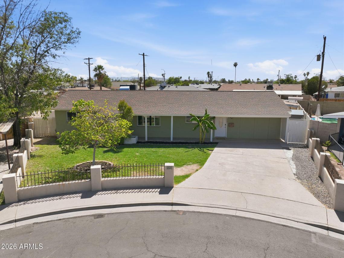 1621 W Dale Cir., Mesa, AZ 85201