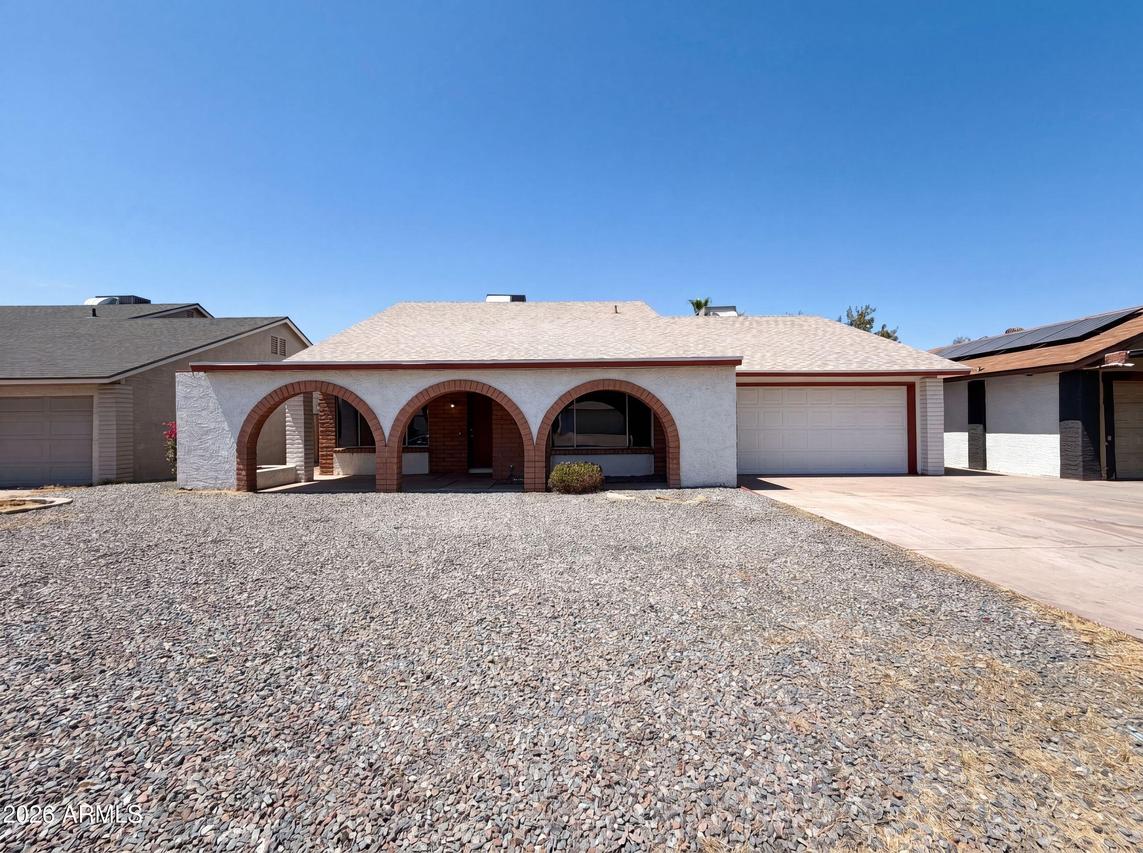 4260 E Vineyard Rd., Phoenix, AZ 85042