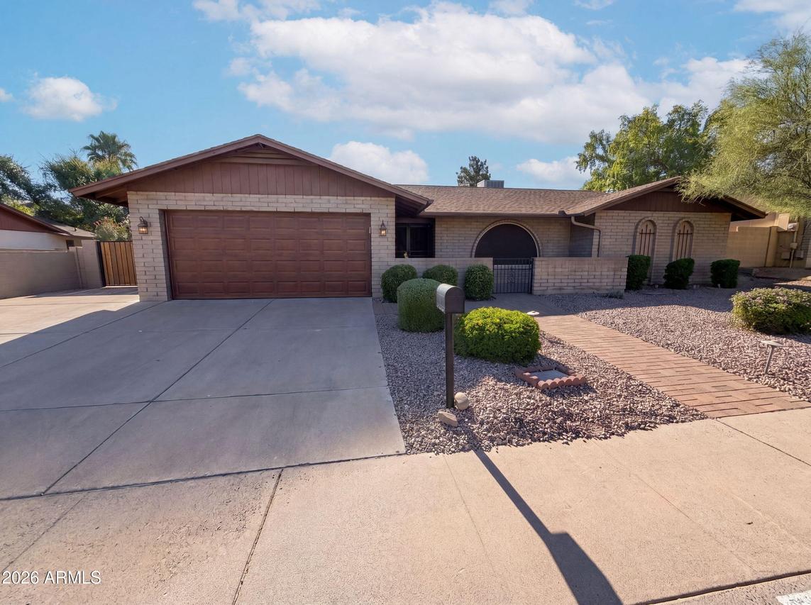 16207 N 11th Pl., Phoenix, AZ 85022