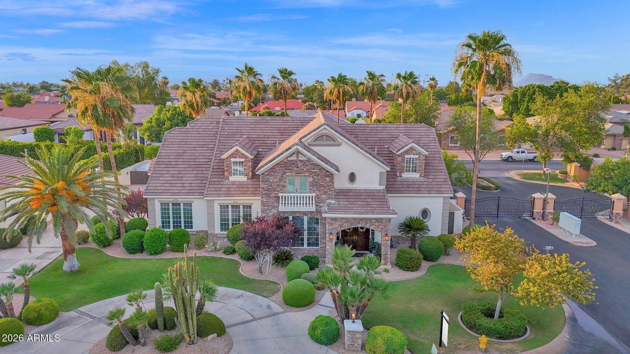 3520 E Dover St., Mesa, AZ 85213