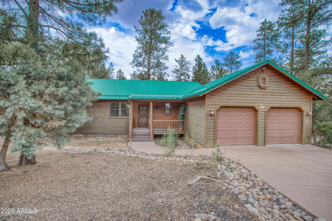 1060 Pinon Cir., Show Low, AZ 85901