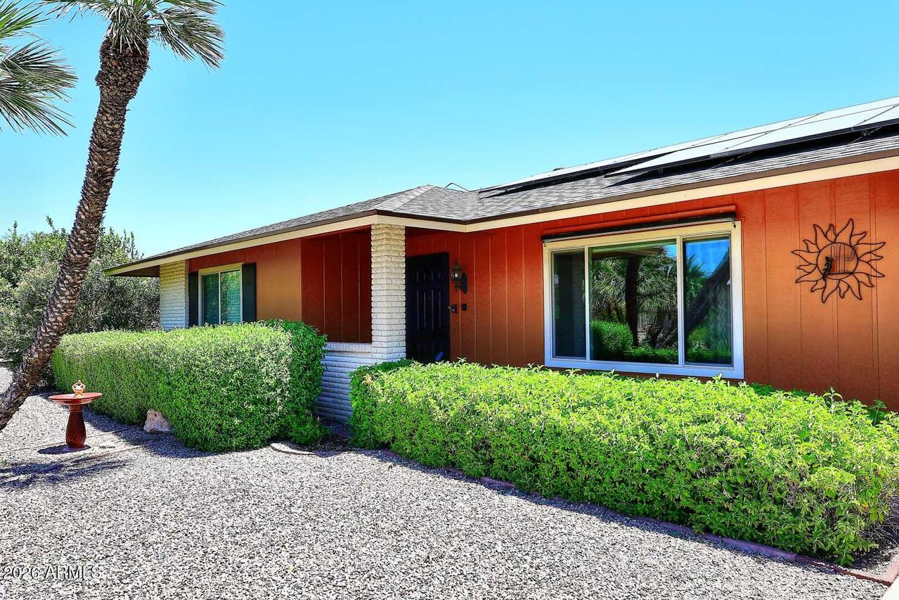 16425 N Meadow Park Dr., Sun City, AZ 85351