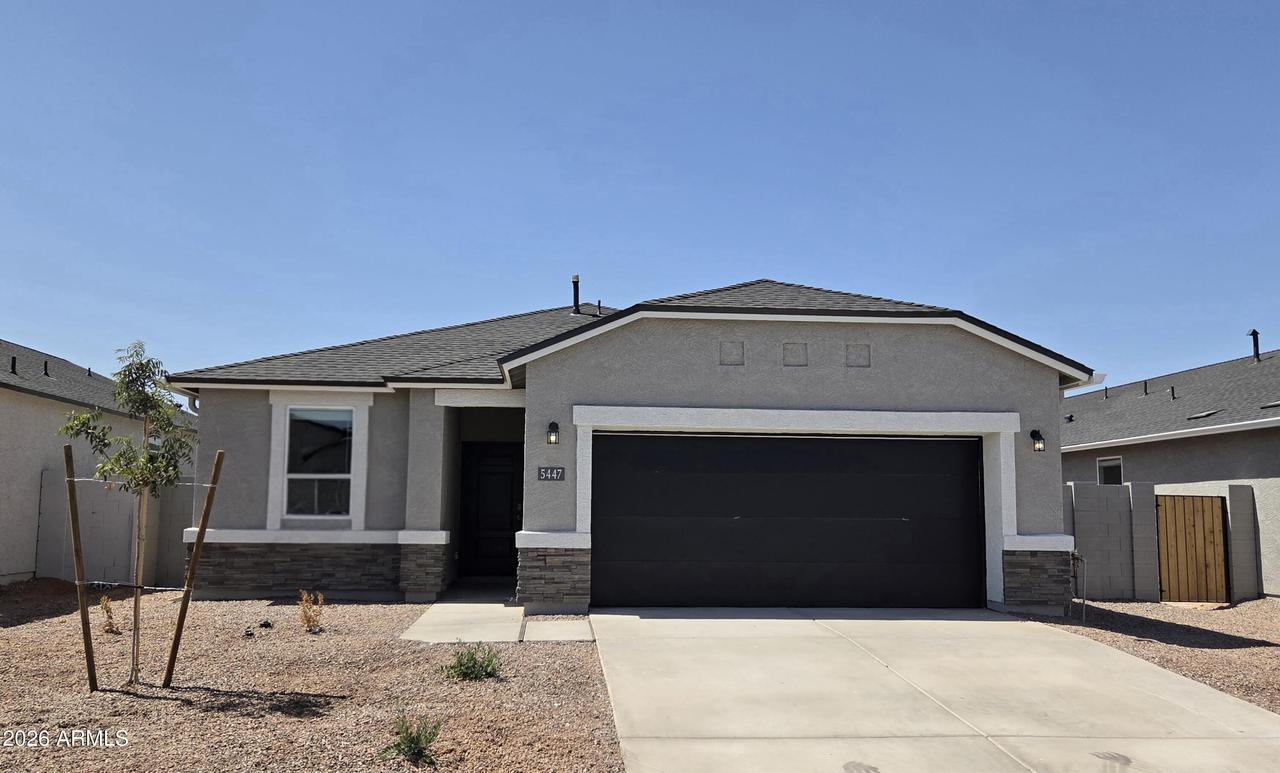 5447 E Darwin Dr., San Tan Valley, AZ 85140