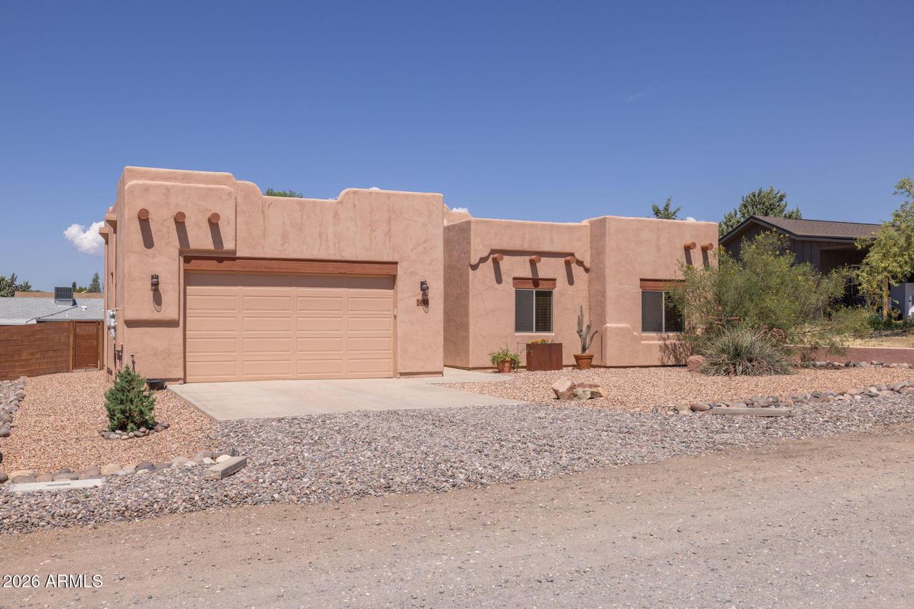 5680 N Laura Ln., Rimrock, AZ 86335