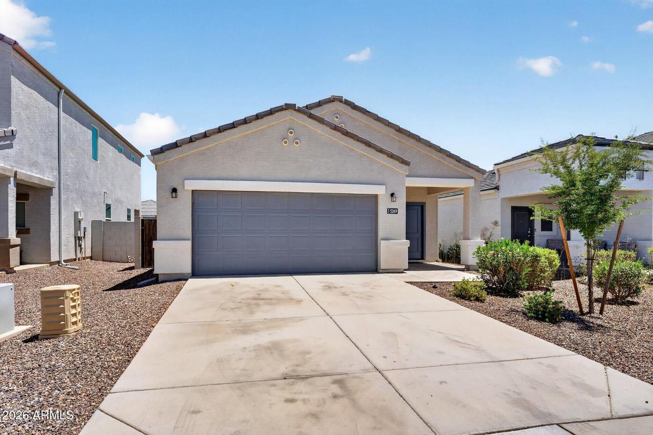 5269 E Gummite Dr., San Tan Valley, AZ 85143