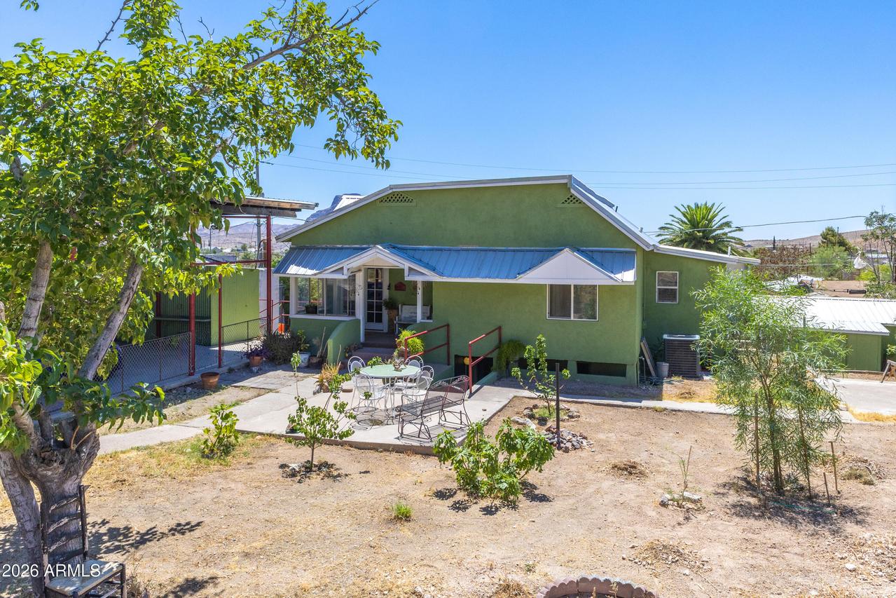 37 N Kellner Ave., Superior, AZ 85173
