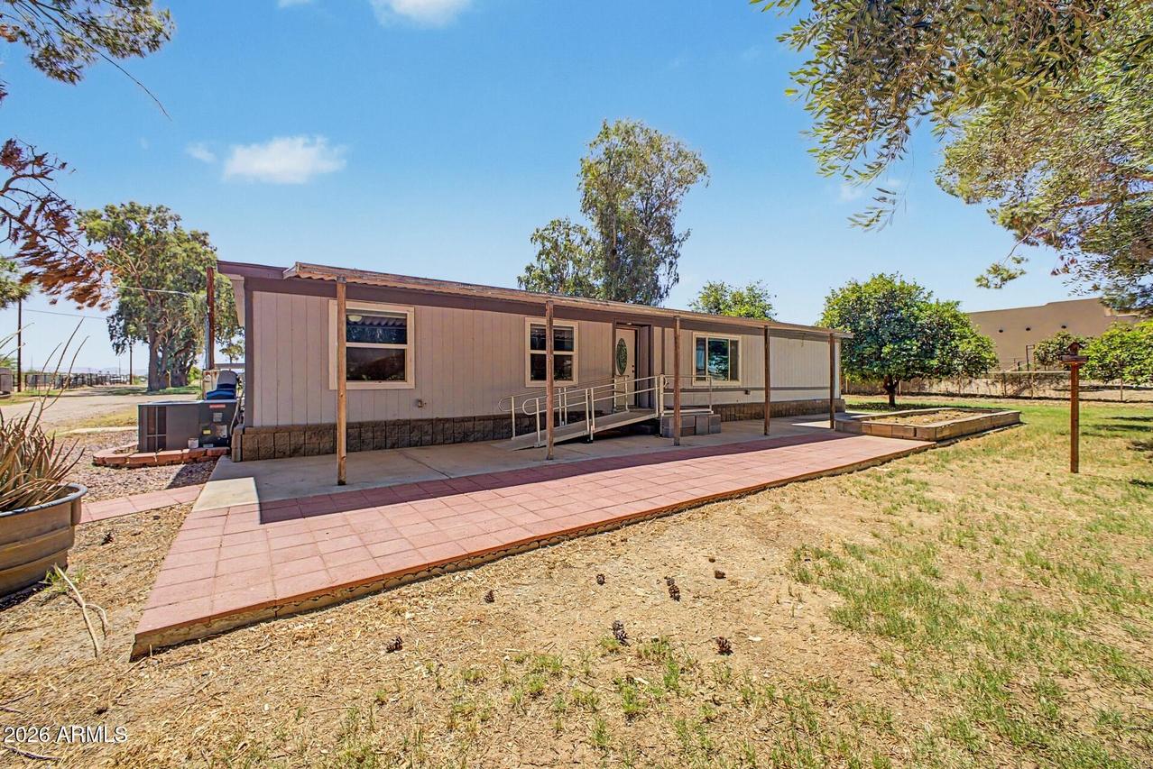 43455 N Jackrabbit Rd., San Tan Valley, AZ 85140