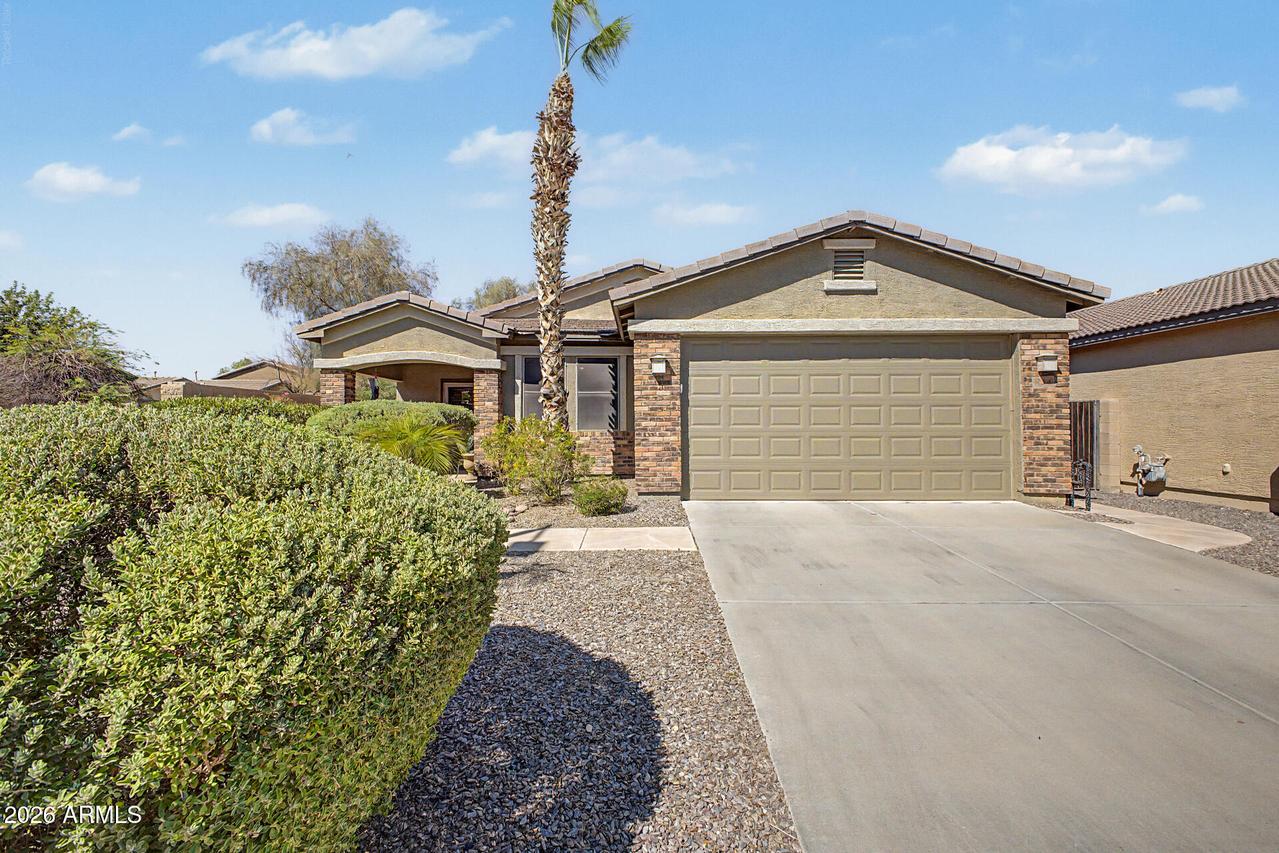934 E Saddleback Pl., San Tan Valley, AZ 85143