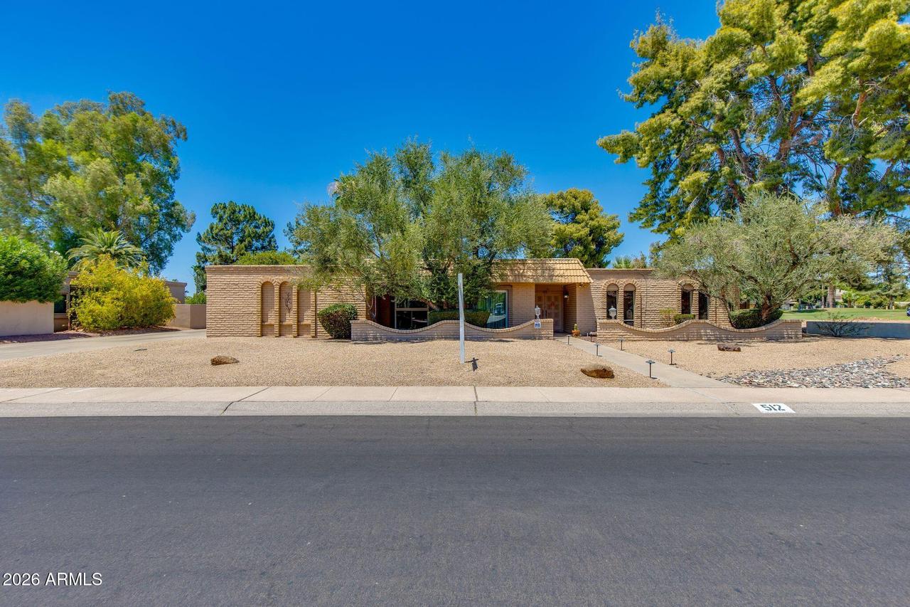 512 W Moon Valley Dr., Phoenix, AZ 85023