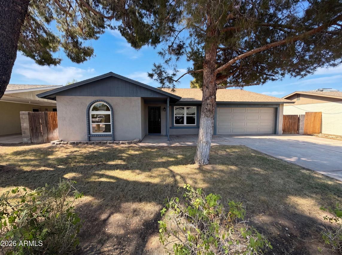 2115 W Danbury Rd., Phoenix, AZ 85023