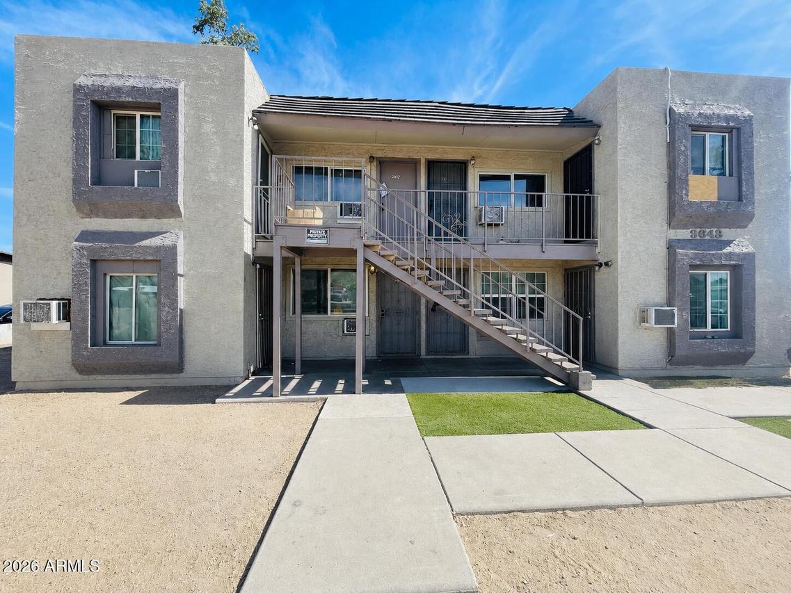 9648 N 12th Ave., Phoenix, AZ 85021