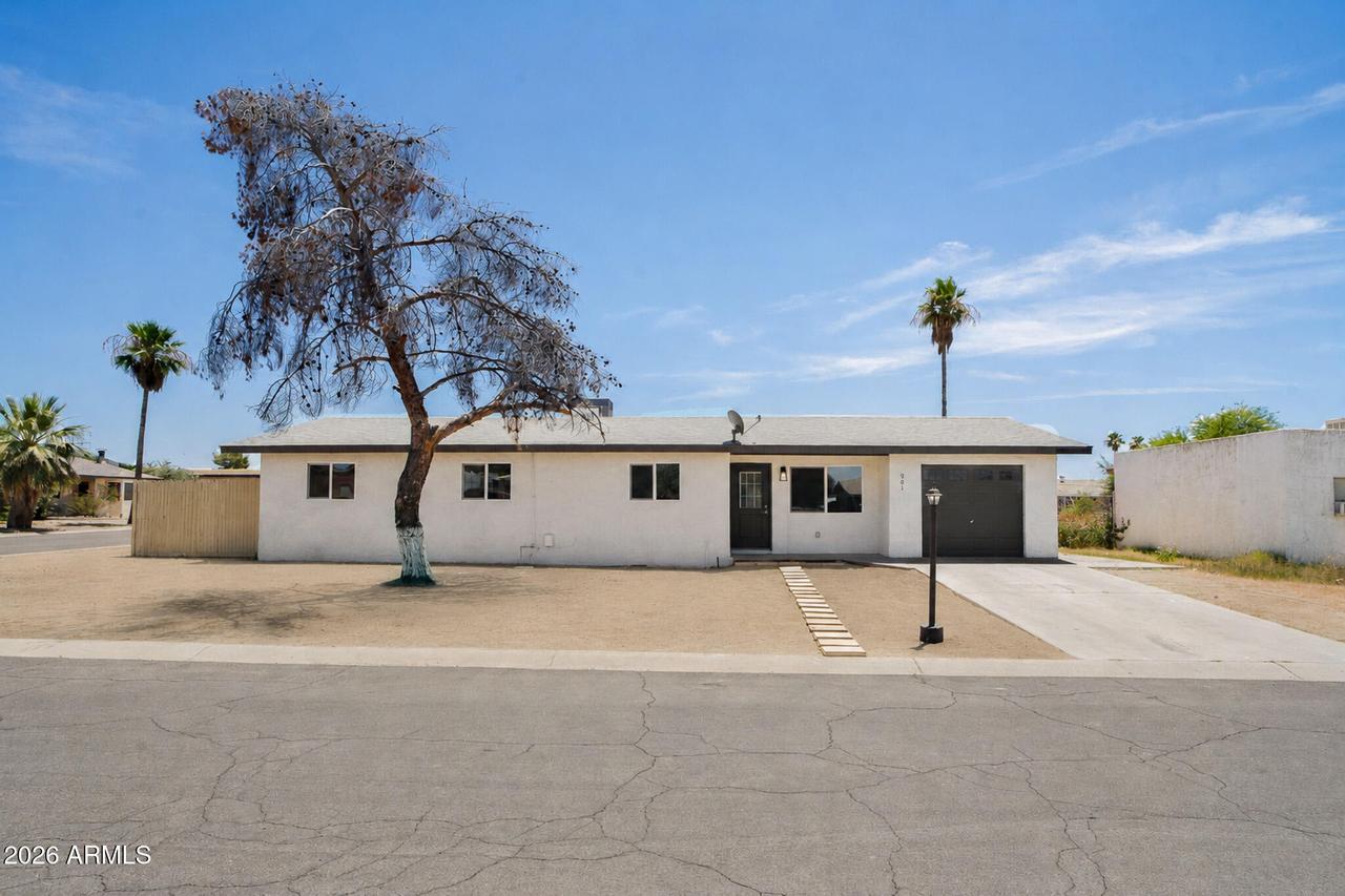 901 N 95th Pl., Mesa, AZ 85207