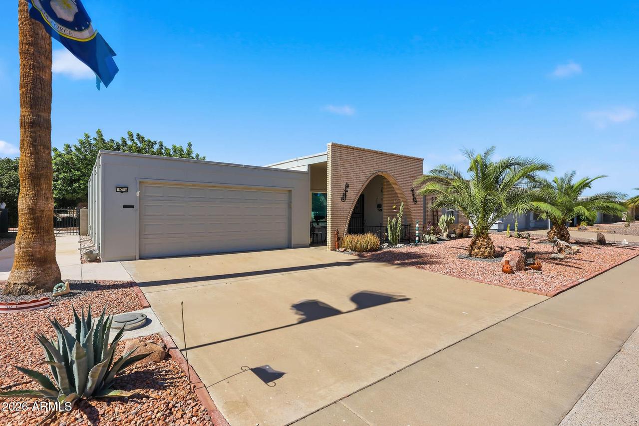 9714 W Brokenstone Dr., Sun City, AZ 85351