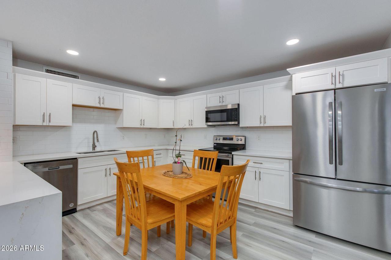 4641 E Roeser Rd., Phoenix, AZ 85040