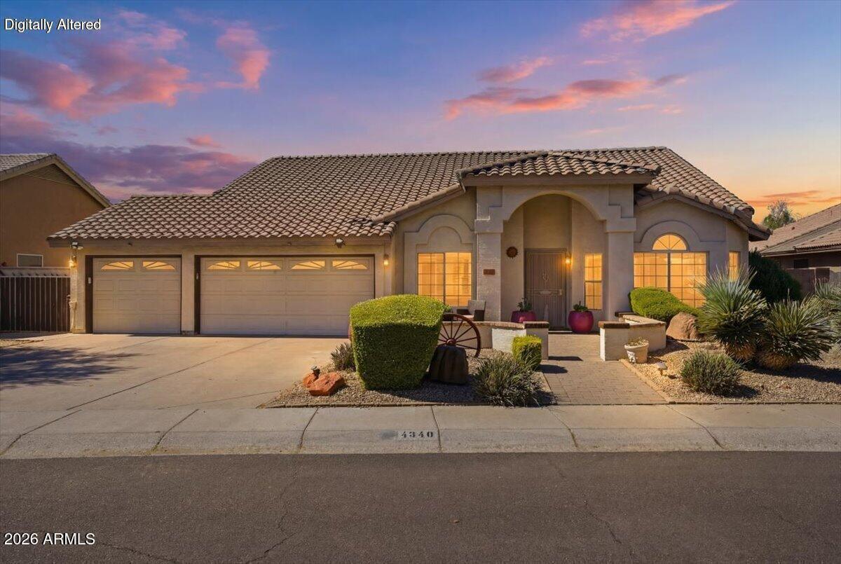 4346 W Misty Willow Ln., Glendale, AZ 85310