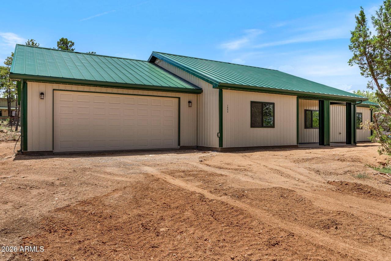 1043 School House Ln., Show Low, AZ 85901