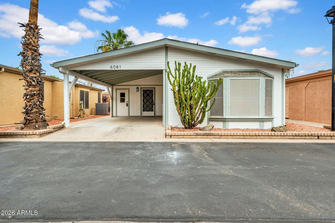 6081 S Oakmont Dr., Chandler, AZ 85249