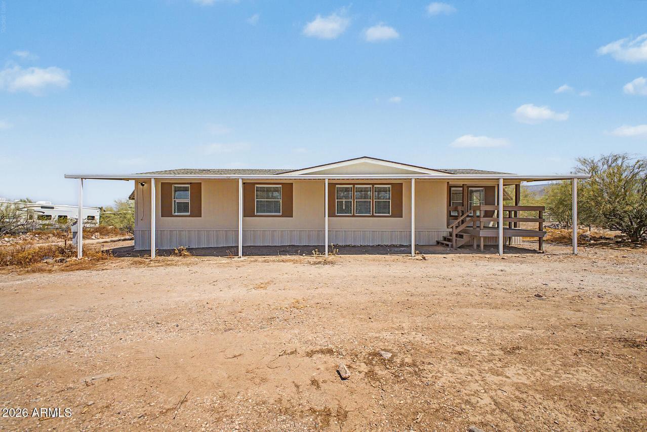 1628 E Circle Mountain Rd., New River, AZ 85087